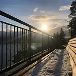 Engeset Trehytter Деревянный коттедж