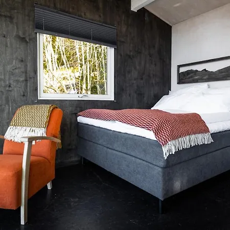 Engeset Trehytter * Vereide