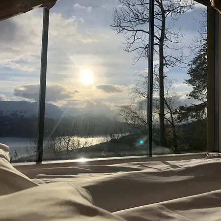Lodge Engeset Trehytter