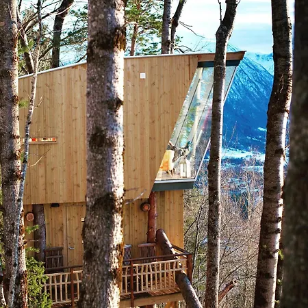 Lodge Engeset Trehytter Vereide