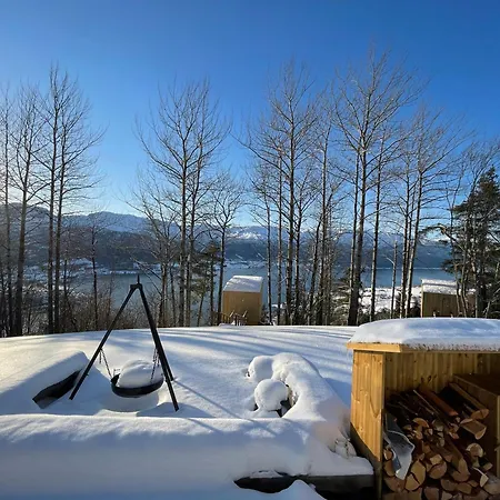 Engeset Trehytter Jaktstuga Vereide