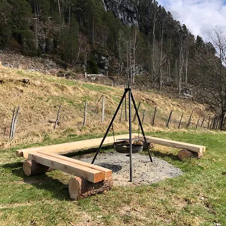 Lodge Engeset Trehytter