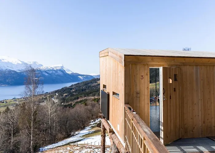 Engeset Trehytter Lodge *