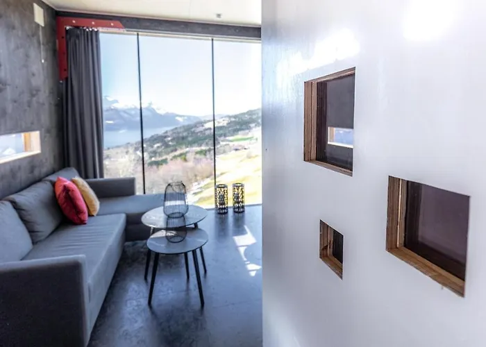 Lodge Engeset Trehytter *