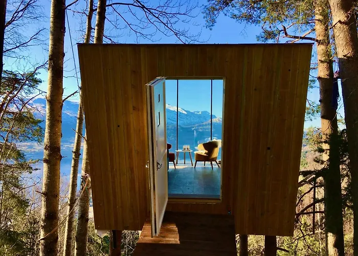 Engeset Trehytter * Vereide