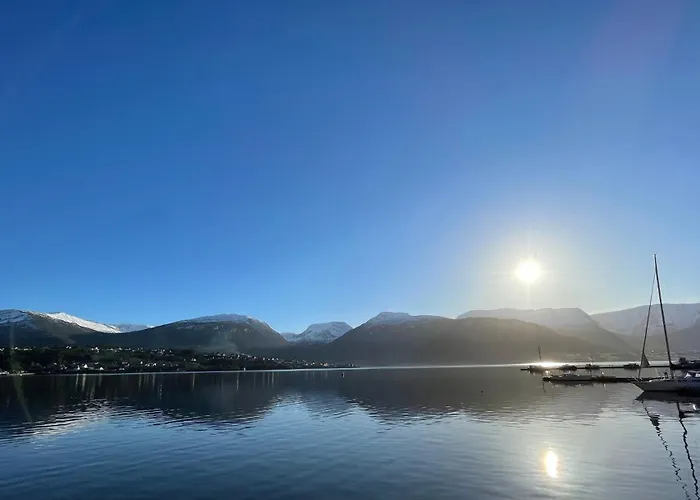 Lodge Engeset Trehytter Vereide